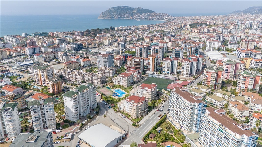 Квартира с просторной планировкой 1+1 в районе Джикджили. 