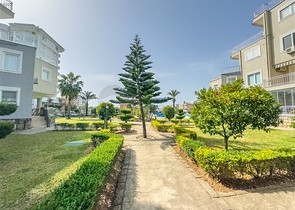 Квартира с просторной планировкой 1+1 в районе Джикджили. 