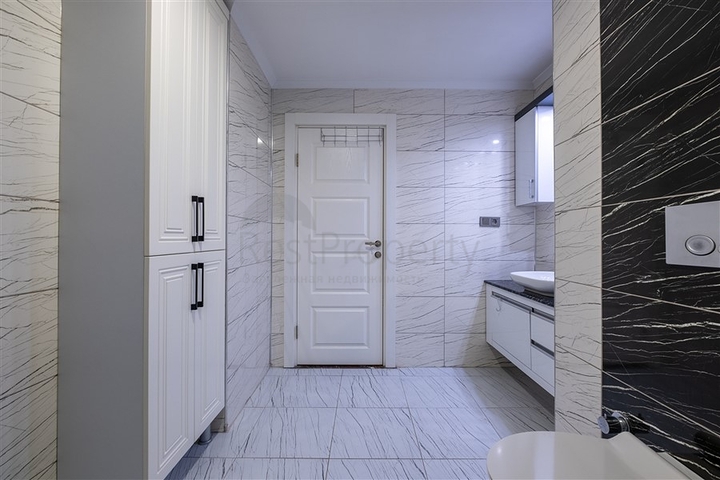 Просторная квартира 4+1 с мебелью: ваш уютный дом в Махмутларе