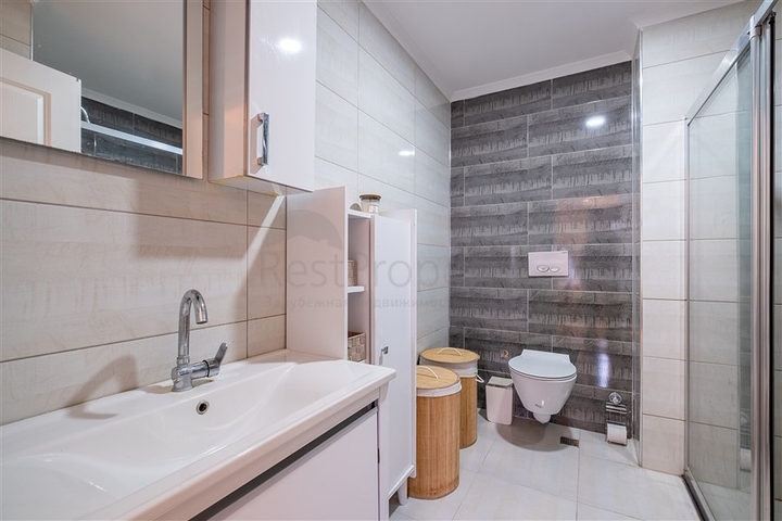 Просторная квартира 4+1 с мебелью: ваш уютный дом в Махмутларе