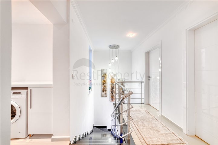 Вилла 8+2 в районе Каргыджак 