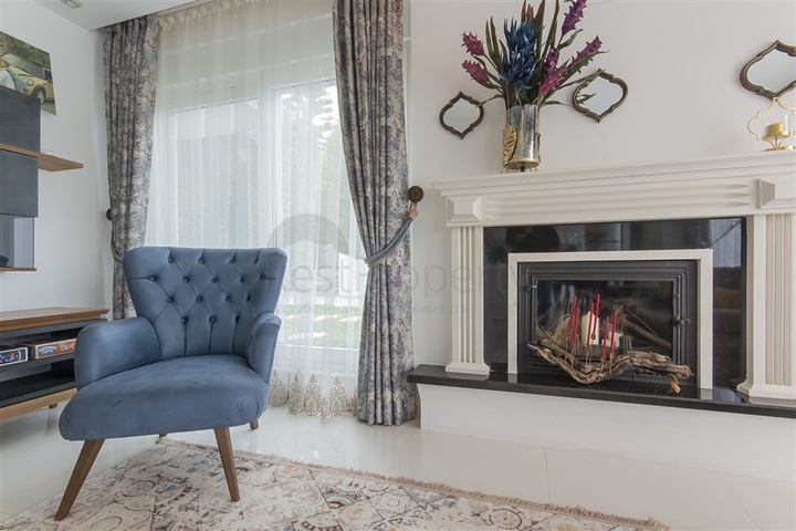 Вилла 8+2 в районе Каргыджак 