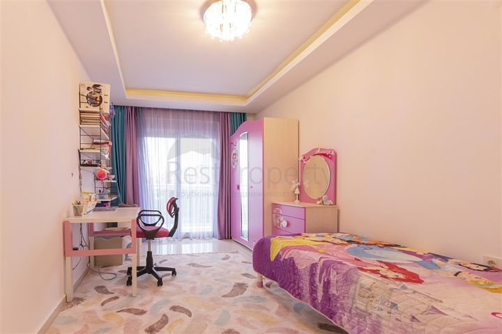 Вилла 8+2 в районе Каргыджак 