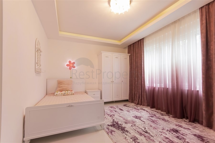 Вилла 8+2 в районе Каргыджак 