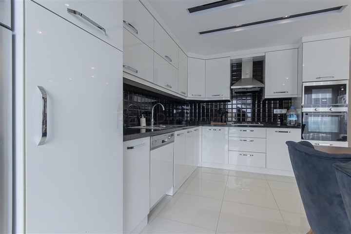 Вилла 8+2 в районе Каргыджак 