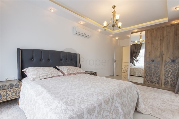 Вилла 8+2 в районе Каргыджак 