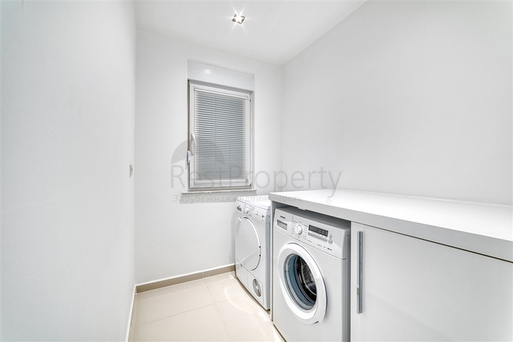 Вилла 8+2 в районе Каргыджак 