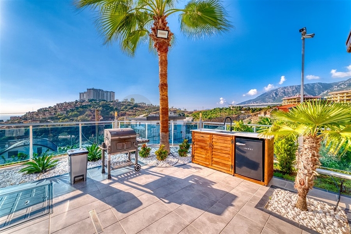 Вилла 8+2 в районе Каргыджак 