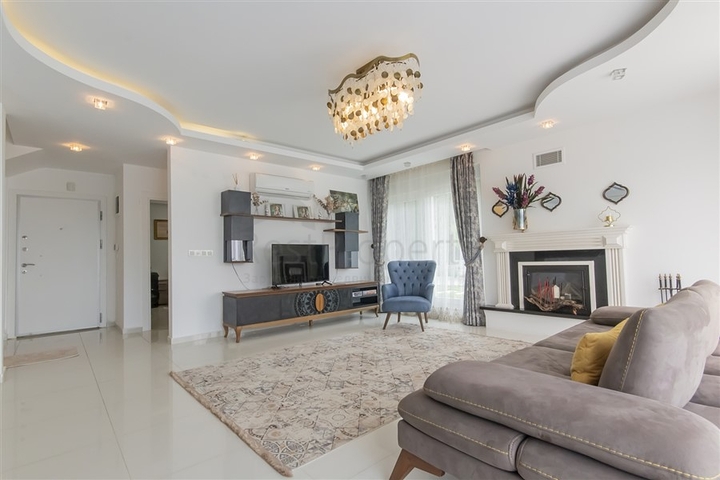 Вилла 8+2 в районе Каргыджак 