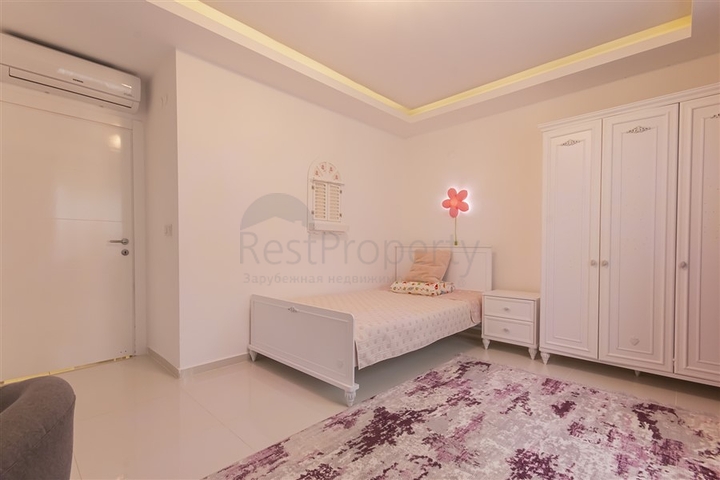 Вилла 8+2 в районе Каргыджак 