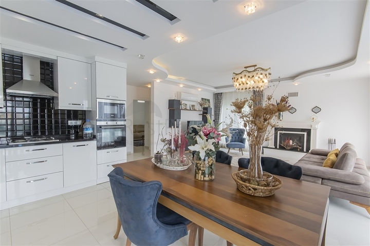 Вилла 8+2 в районе Каргыджак 