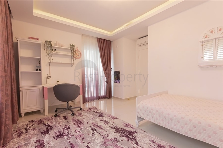 Вилла 8+2 в районе Каргыджак 