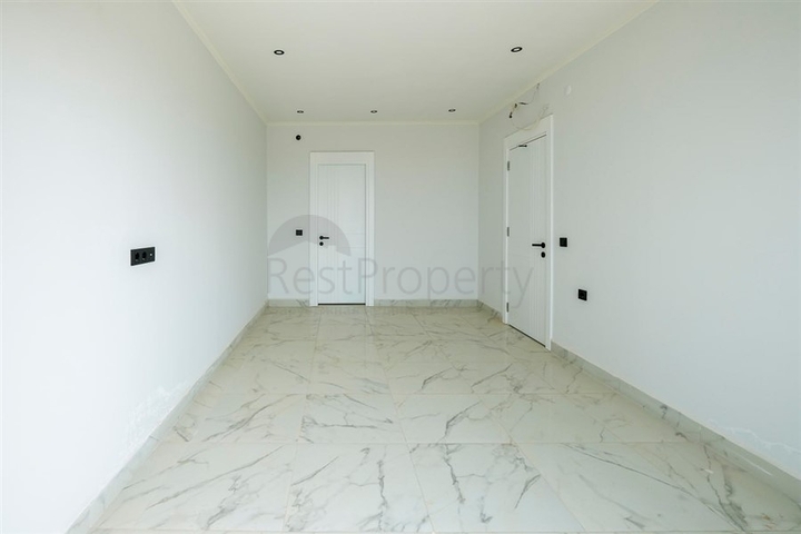 Пентхаус 2+1 с видом на море и крепость Кале в районе Оба