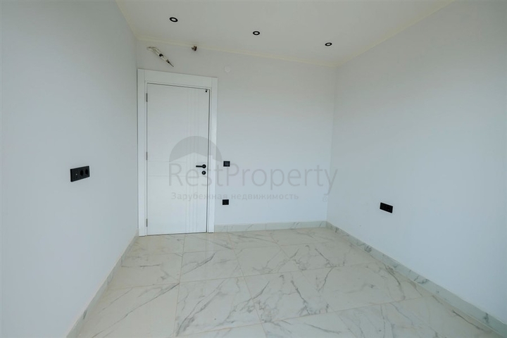 Пентхаус 2+1 с видом на море и крепость Кале в районе Оба