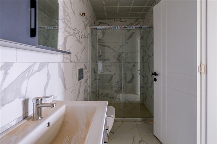 Пентхаус 2+1 с видом на море и крепость Кале в районе Оба