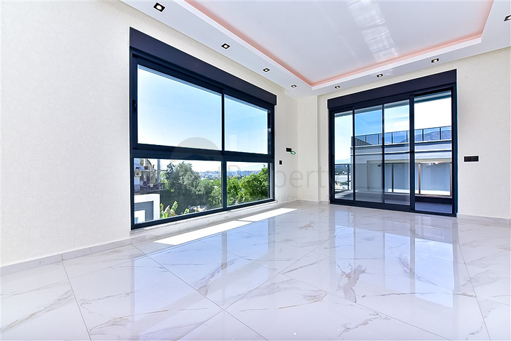 Великолепная вилла в районе Каргыджак 