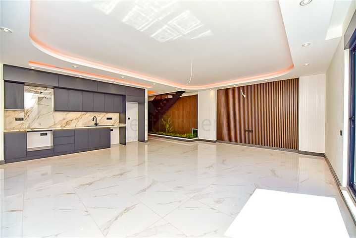 Великолепная вилла в районе Каргыджак 