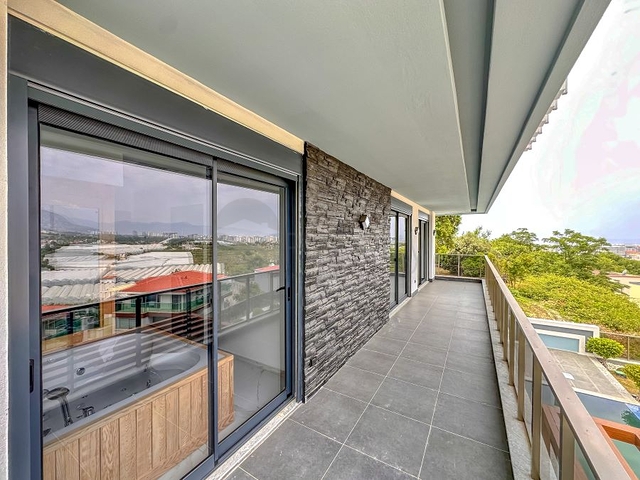 Великолепная вилла в районе Каргыджак 