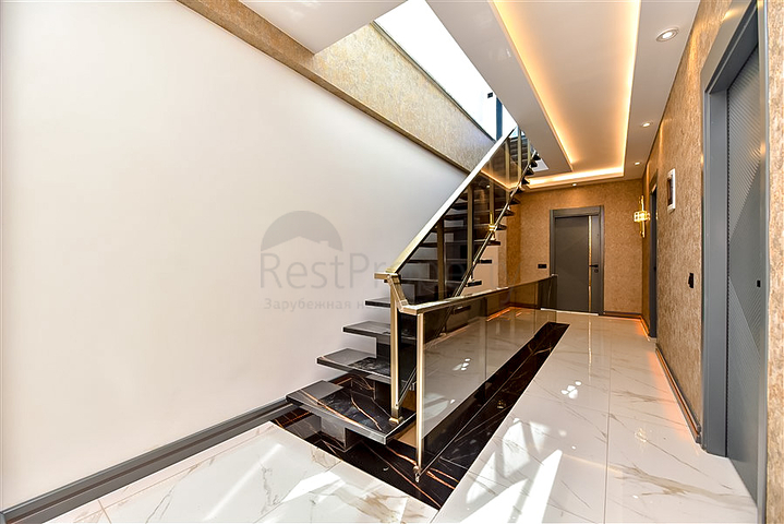 Великолепная вилла в районе Каргыджак 