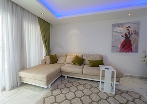 Уютная 1+1 с собственной терассой в районе Оба