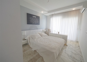 Уютная 1+1 с собственной терассой в районе Оба