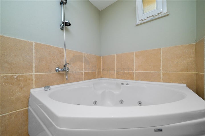 Вилла с панорамными видами на море и горы