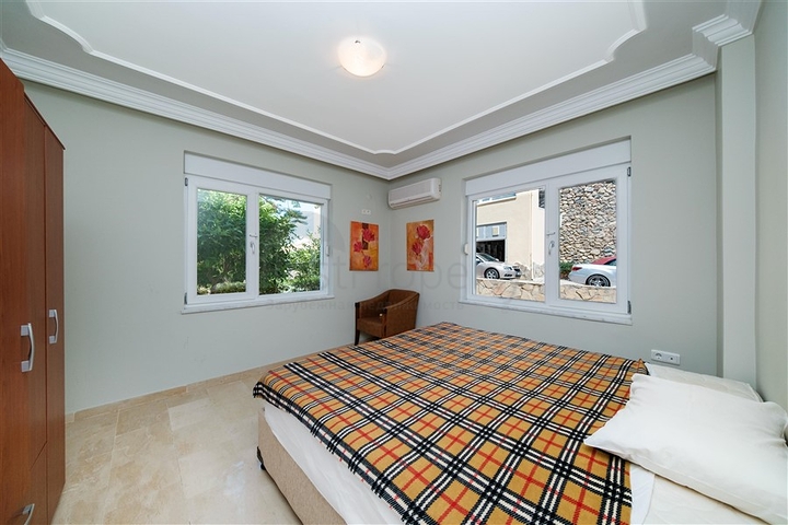 Вилла с панорамными видами на море и горы