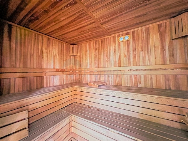 Продается уютная квартира в жилом комплексе на берегу моря в Махмутларе