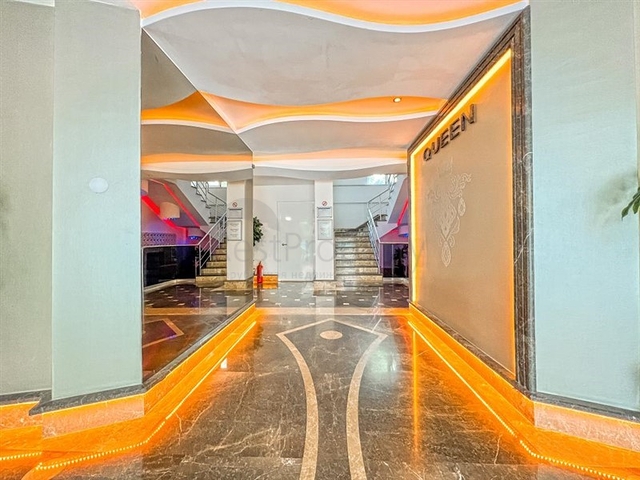 Продается уютная квартира в жилом комплексе на берегу моря в Махмутларе