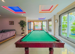 Продается уютная квартира в жилом комплексе на берегу моря в Махмутларе