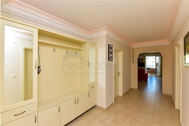 Уютная трехкомнатная квартира с захватывающим видом на море