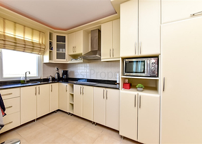 Уютная трехкомнатная квартира с захватывающим видом на море