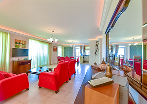 Уютная трехкомнатная квартира с захватывающим видом на море