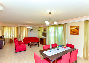 Уютная трехкомнатная квартира с захватывающим видом на море