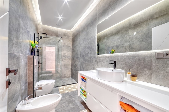 Просторная квартира 4+1 с мебелью и техникой в престижном районе Оба