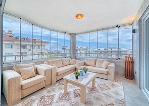 Просторная квартира 4+1 с мебелью и техникой в престижном районе Оба