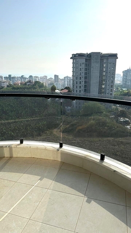 Двухкомнатная квартира в новом жилом комплексе в Махмутларе