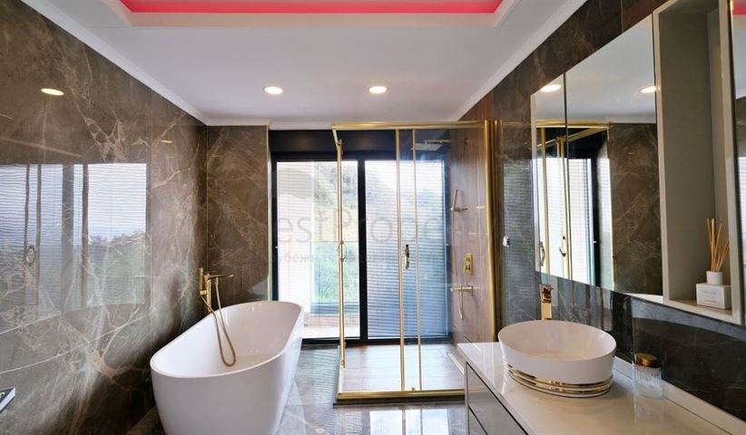 Роскошная вилла 5+1 с захватывающим видом