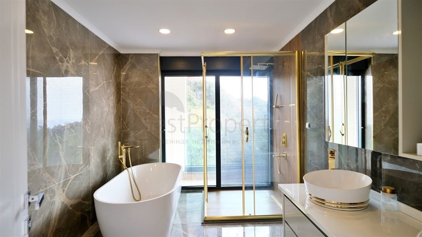 Роскошная вилла 5+1 с захватывающим видом