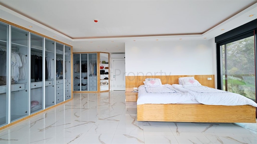 Роскошная вилла 5+1 с захватывающим видом