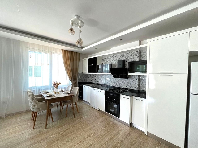 Трехкомнатная квартира в 250 м от моря в районе Кестель