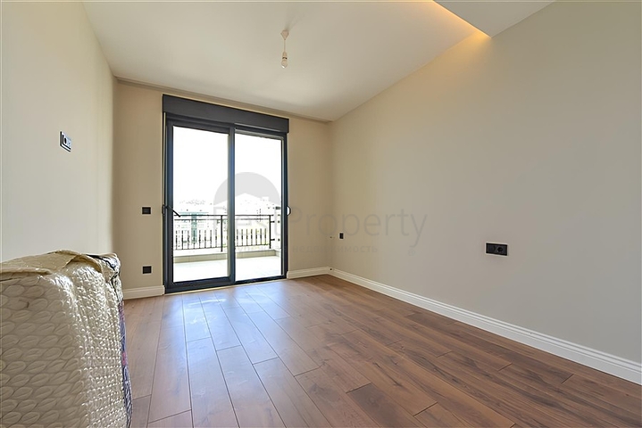 Светлая и просторная квартира в современном жилом комплексе в районе Оба