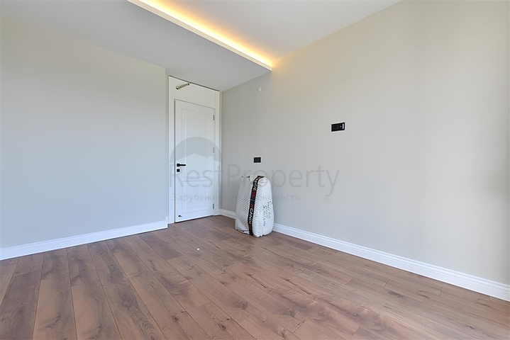 Светлая и просторная квартира в современном жилом комплексе в районе Оба