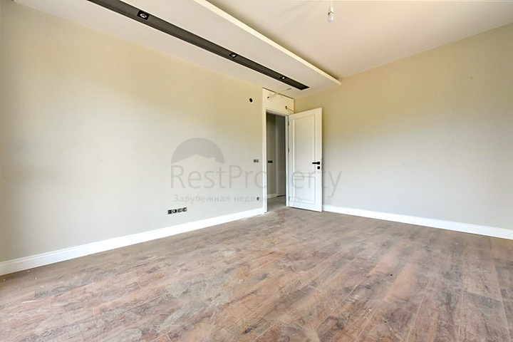 Просторная квартира 4+1 в отличной локации в Оба