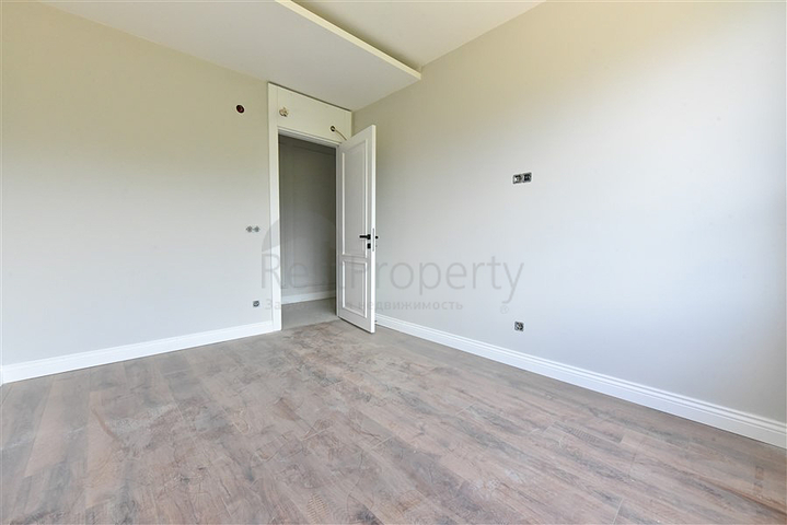 Просторная квартира 4+1 в отличной локации в Оба