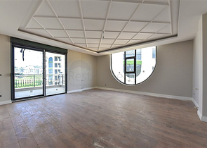 Просторная квартира 4+1 в отличной локации в Оба