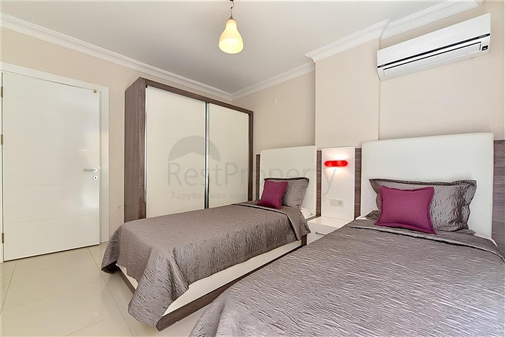 Трехкомнатная квартира в 150 метрах от моря