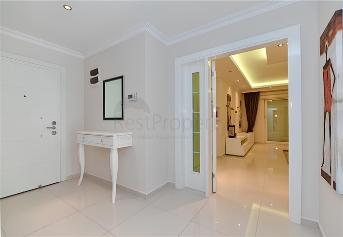 Трехкомнатная квартира в 150 метрах от моря