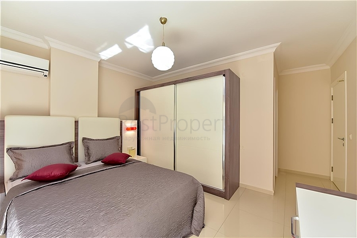 Трехкомнатная квартира в 150 метрах от моря