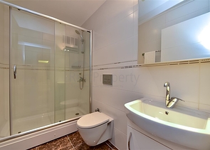 Трехкомнатная квартира в 150 метрах от моря